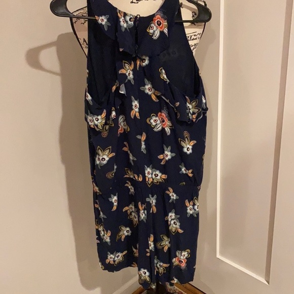 LOFT Floral Romper - Small - Picture 3 of 7